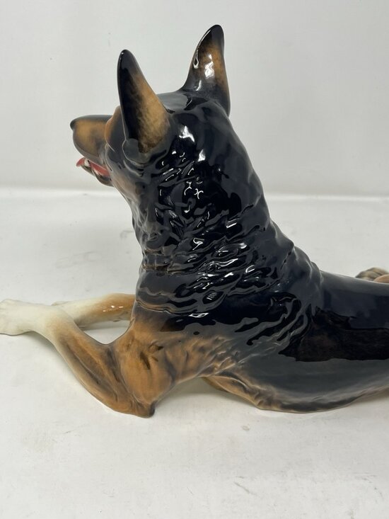 Vtg MINT Goebel W.Germany Porcelain German Shepherd Large 17 X 8.5 30027-35 - Picture 8 of 13